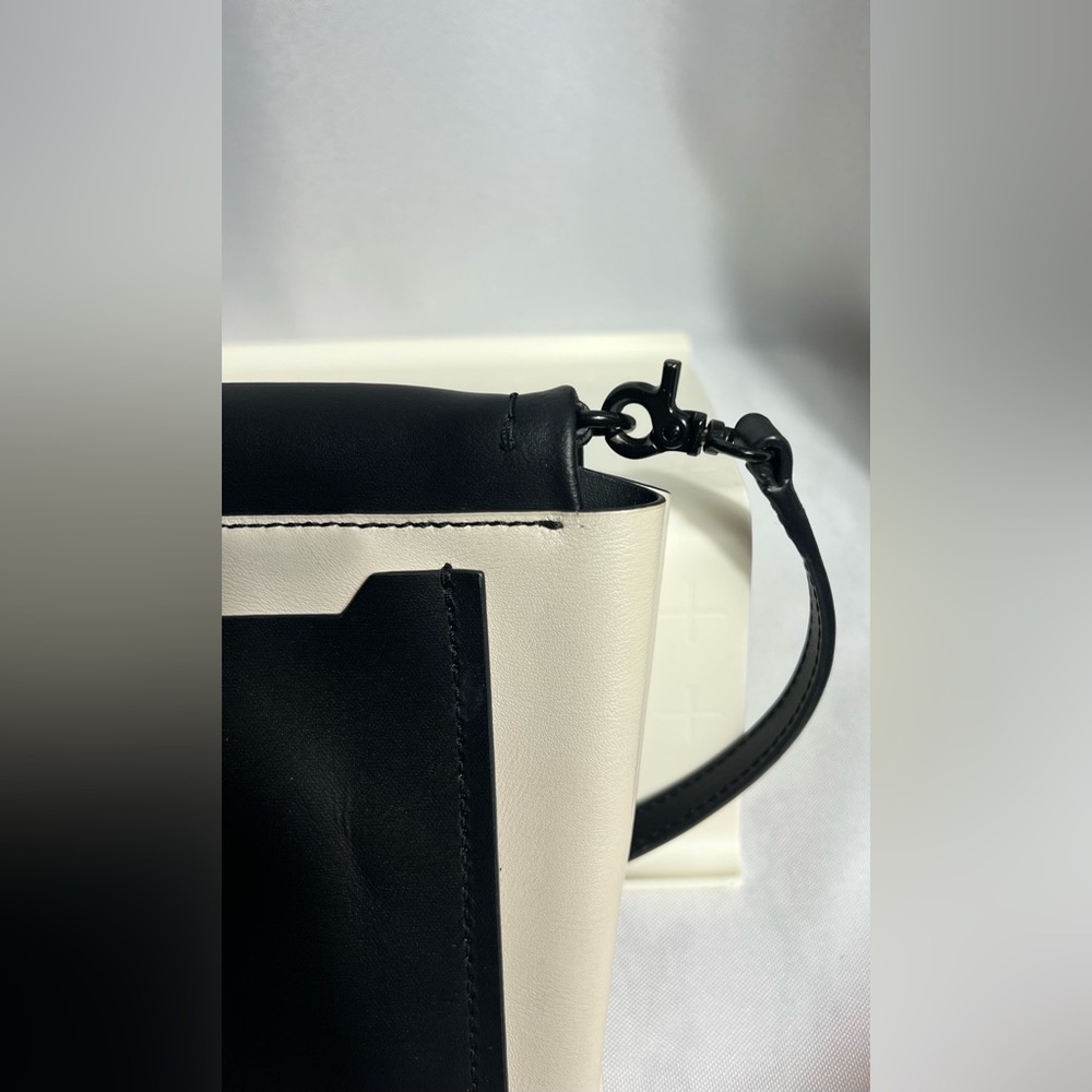 ZAC Zac Posen Crossbody With Dust Bag Black/White Soft Leather Turn Lock Closure - Picture 9 of 11